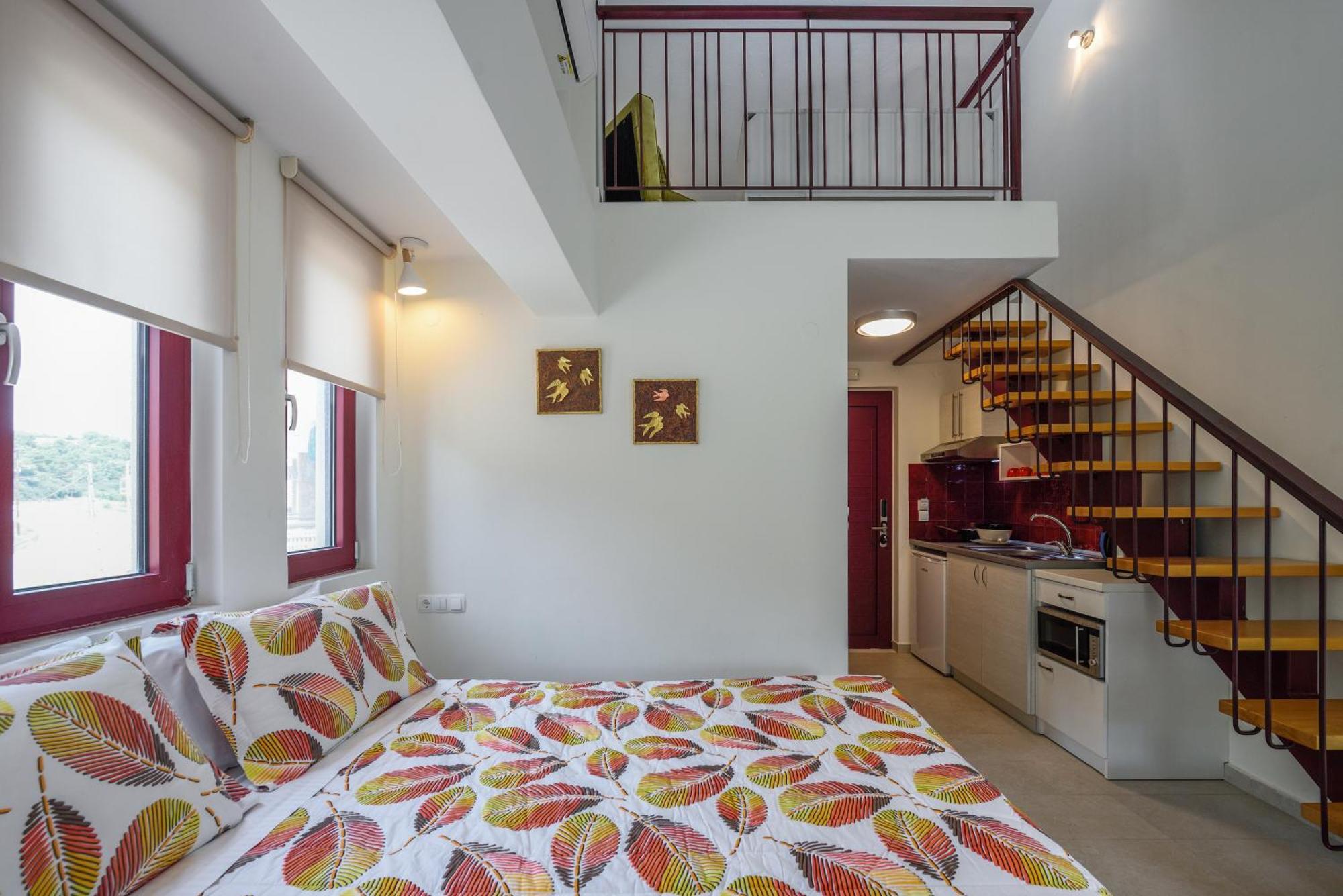 Elpiniki Luxury Rooms Неа-Потидеа Экстерьер фото