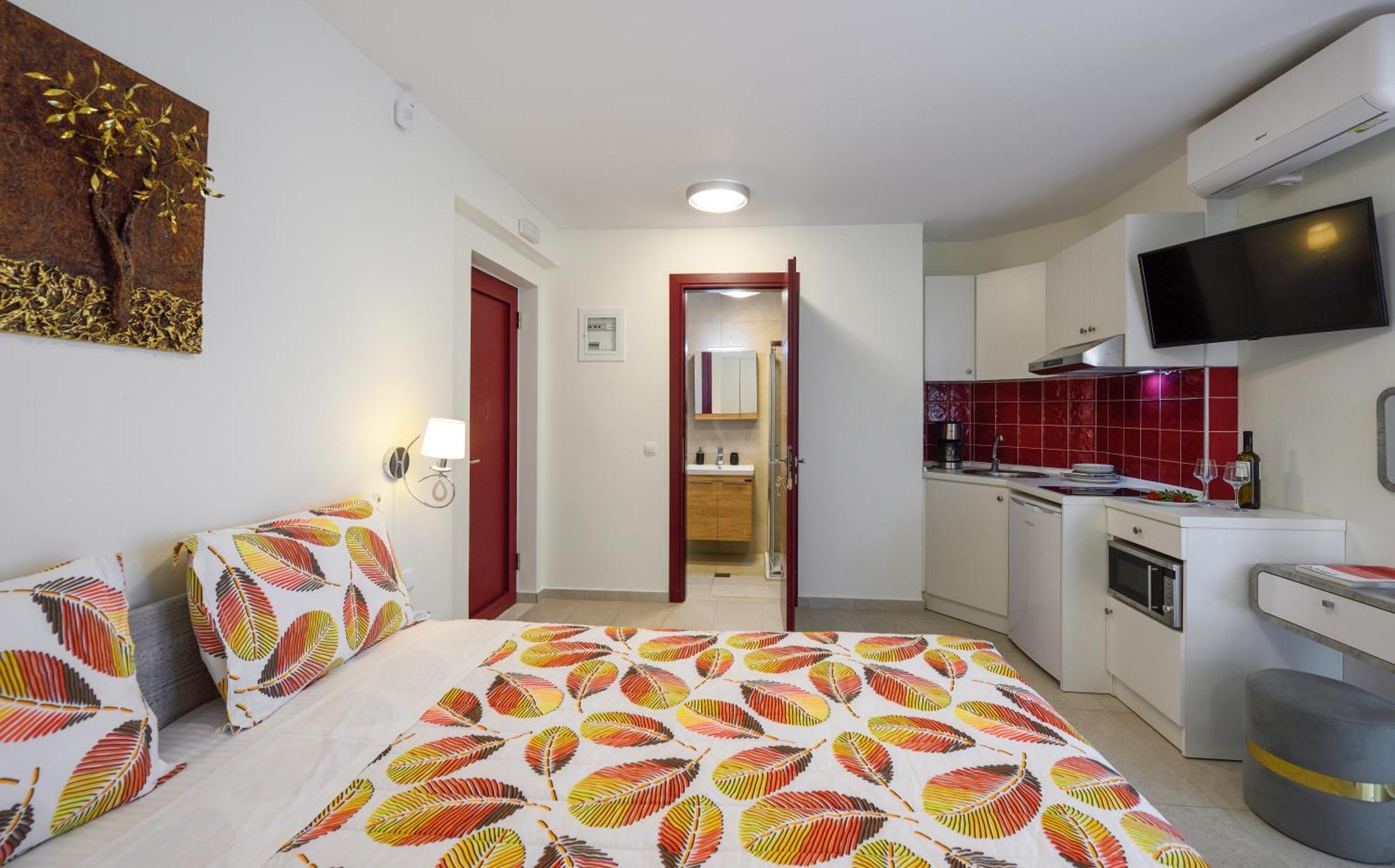 Elpiniki Luxury Rooms Неа-Потидеа Экстерьер фото