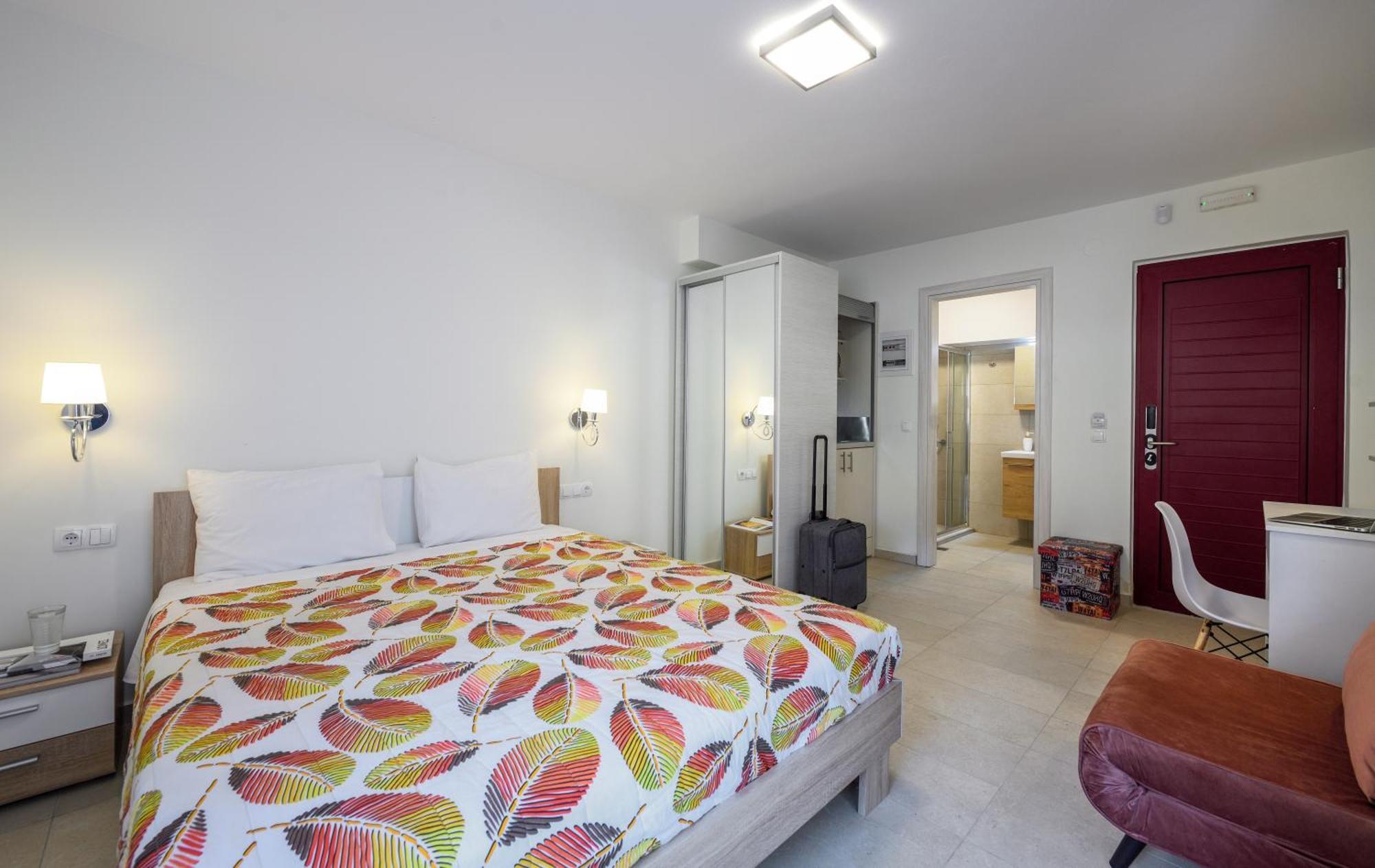 Elpiniki Luxury Rooms Неа-Потидеа Экстерьер фото