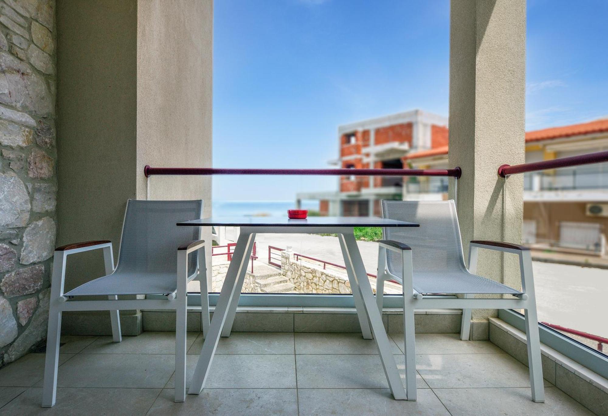 Elpiniki Luxury Rooms Неа-Потидеа Экстерьер фото