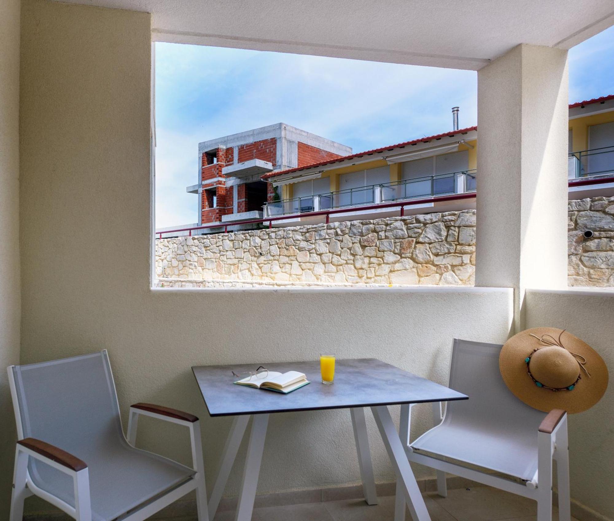 Elpiniki Luxury Rooms Неа-Потидеа Экстерьер фото